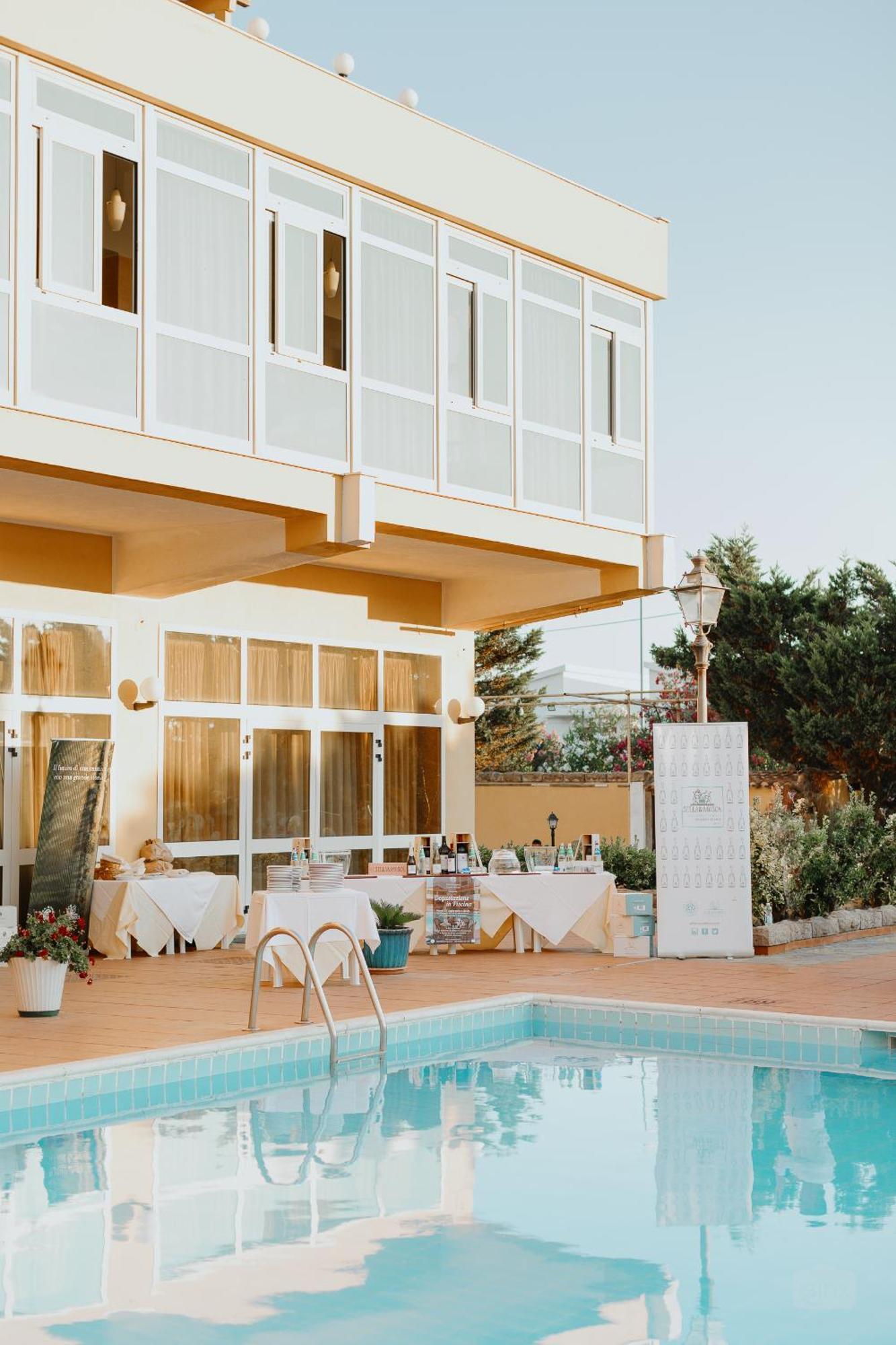 Malaspina Hotel & Resort Bosa Exterior foto